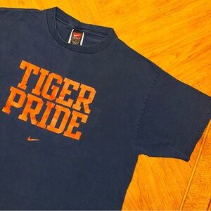 Vintage Nike Clemson Tigers T-Shirt Mens Size Large Center Swoosh Double Sided